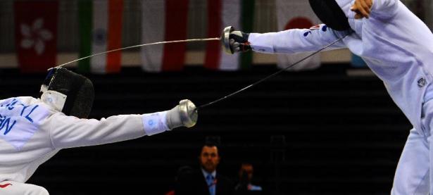 法国击剑选手韦尔比尔夺得男子重剑冠军