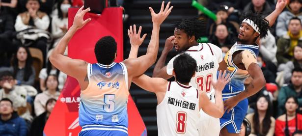 半岛体育体育网页版入口-球员状态稳定，球队备战关键比赛