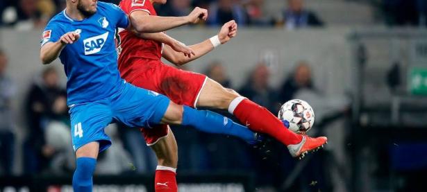 包含热刺客场逆袭富勒姆，保持不败纪录的词条