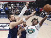 半岛体育体育入口-球队新战术效果显著，稳操胜券