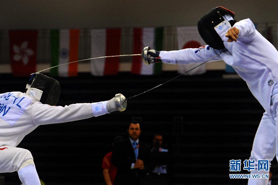 法国击剑选手韦尔比尔夺得男子重剑冠军