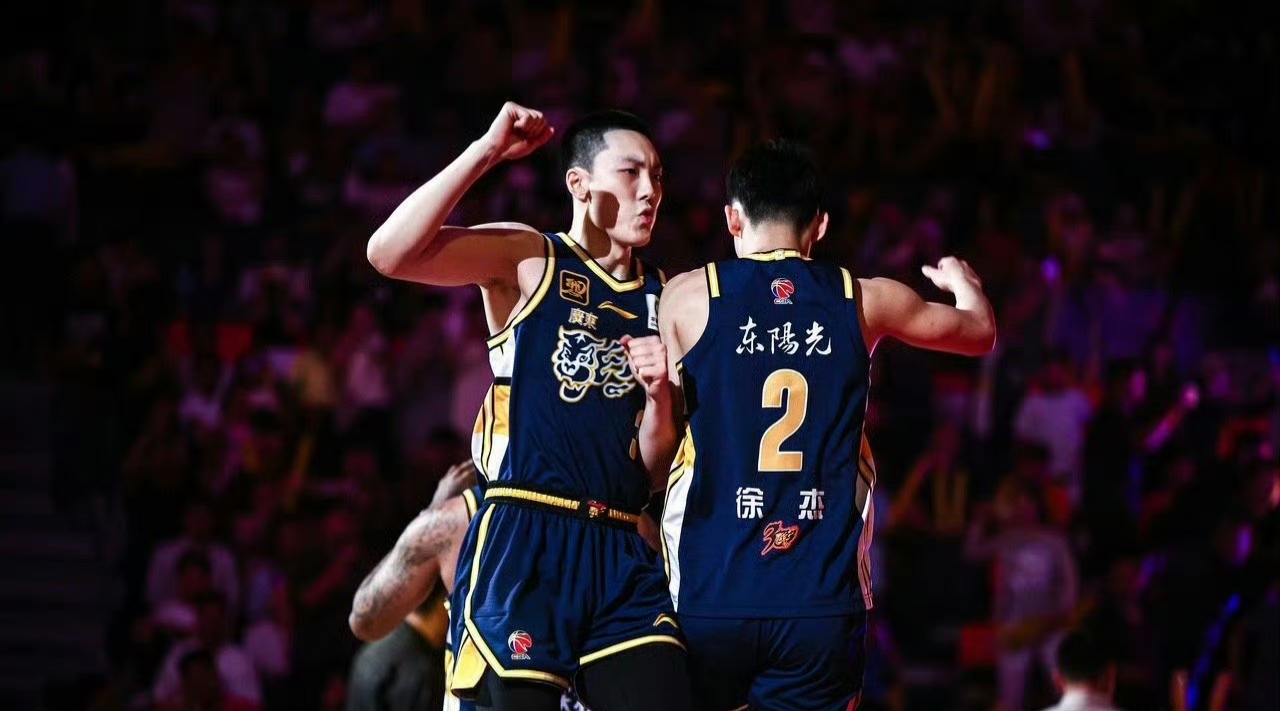 广东队战胜山东男篮，取得双杀