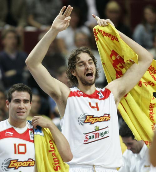 大加索尔领衔参赛国际篮球锦标赛,勇夺总冠军 大加索尔领衔参赛国际篮球锦标赛,勇夺总冠军