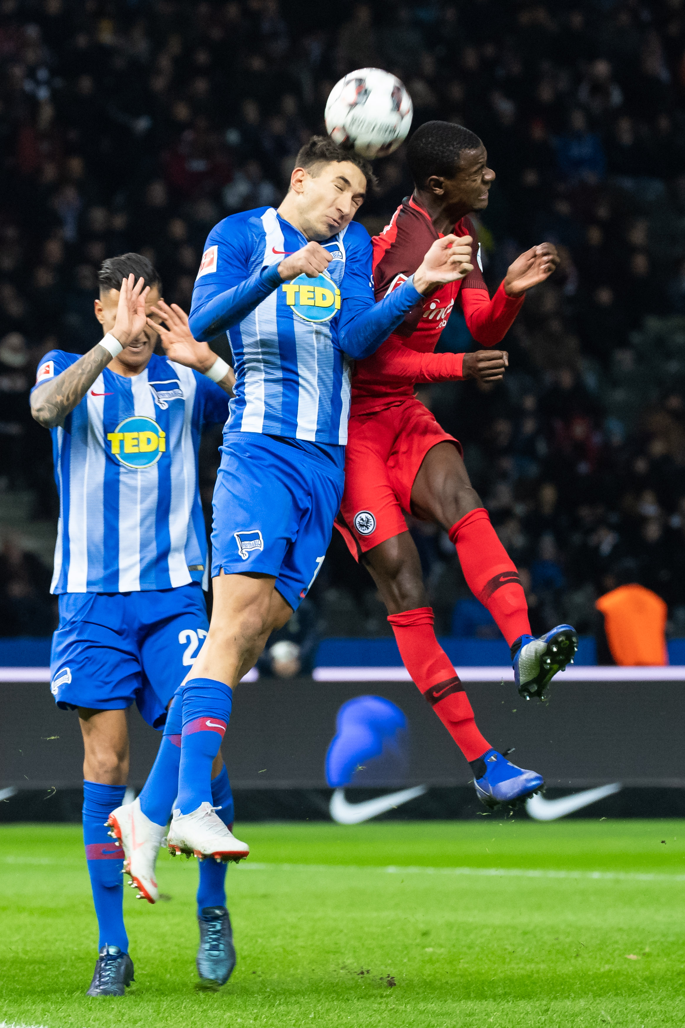 柏林赫塔主场作战，成功战胜对手