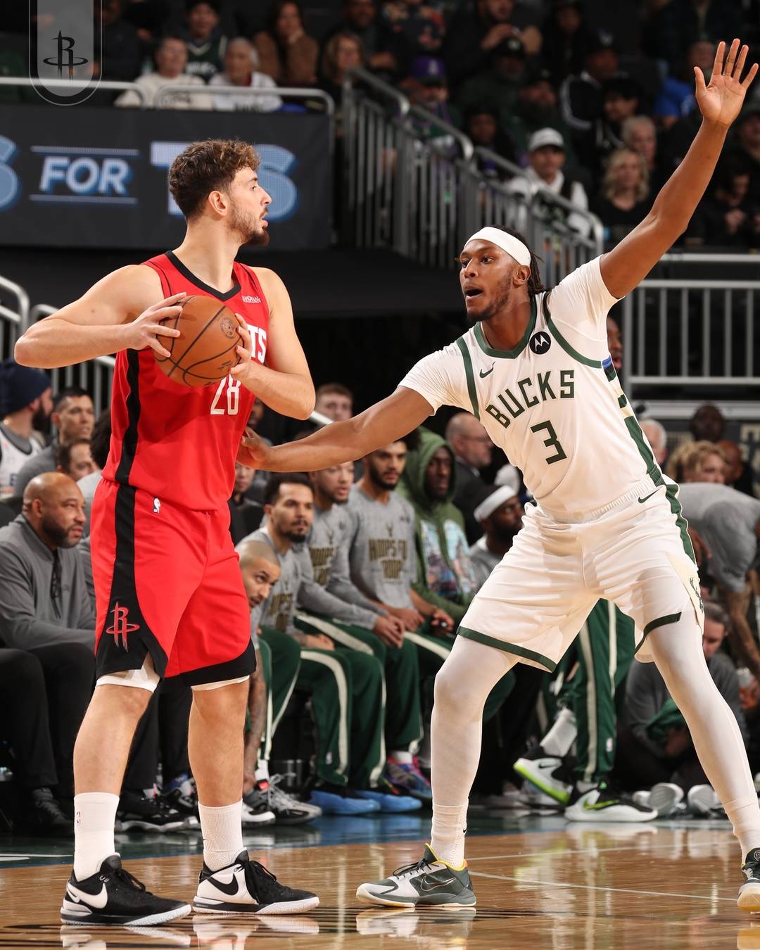 雄鹿中锋成功突破困境,为球队带来胜利信心的简单介绍 雄鹿中锋成功突破困境,为球队带来胜利信心的简单介绍